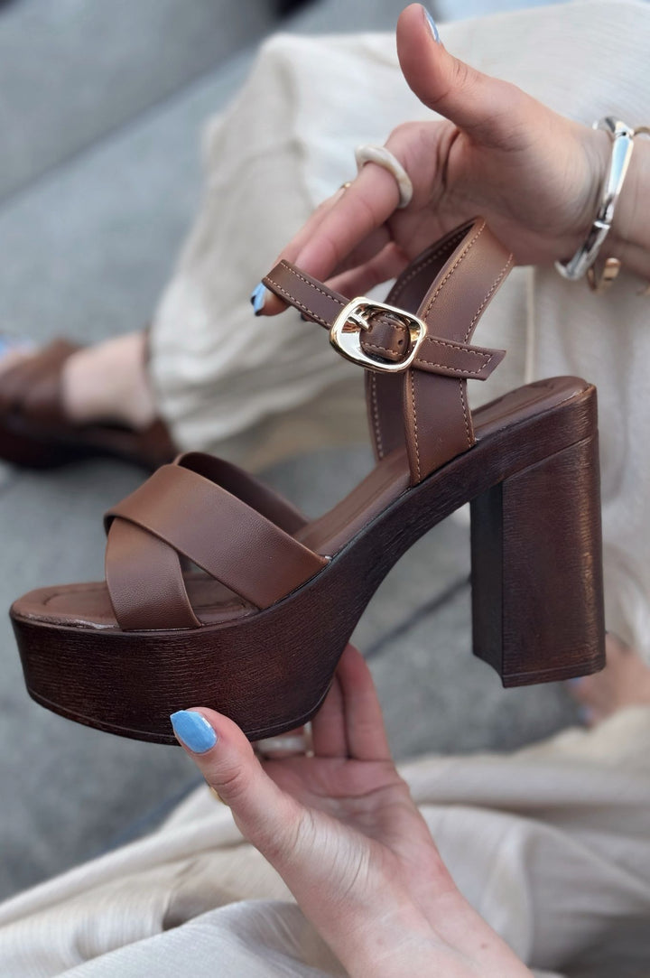 Opexda Mat Deri Kahverengi Platform Topuklu Ayakkabı - ILOVESHOES