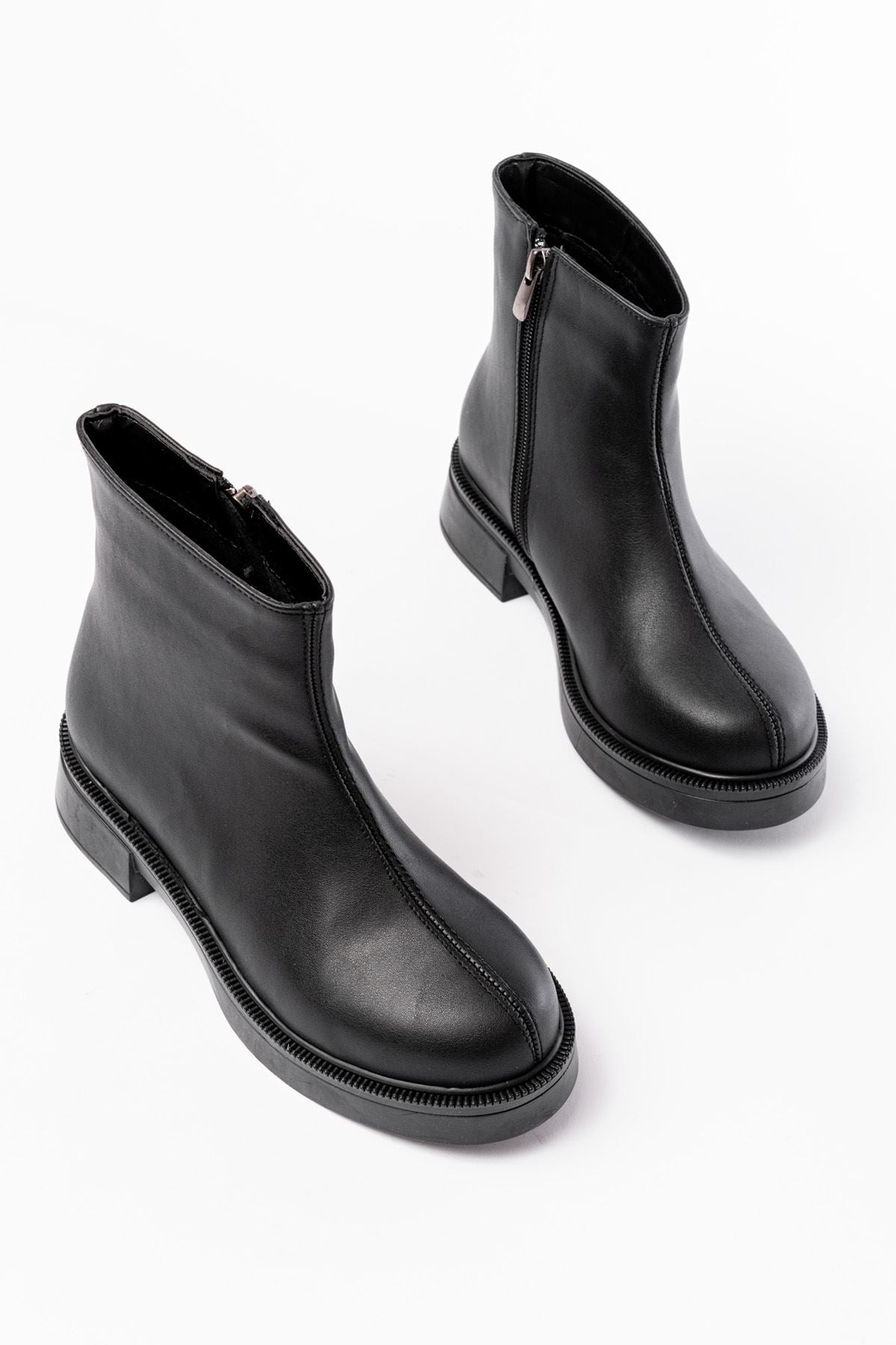 Myrelis Kadın Düz Bot Siyah Mat Deri - ILOVESHOES