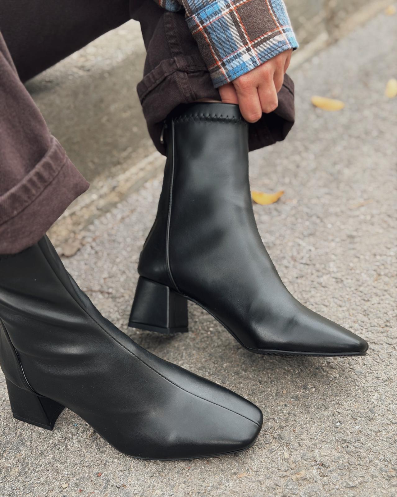 Jornel Kadın Topuklu Streç Bot Siyah Mat Deri - ILOVESHOES