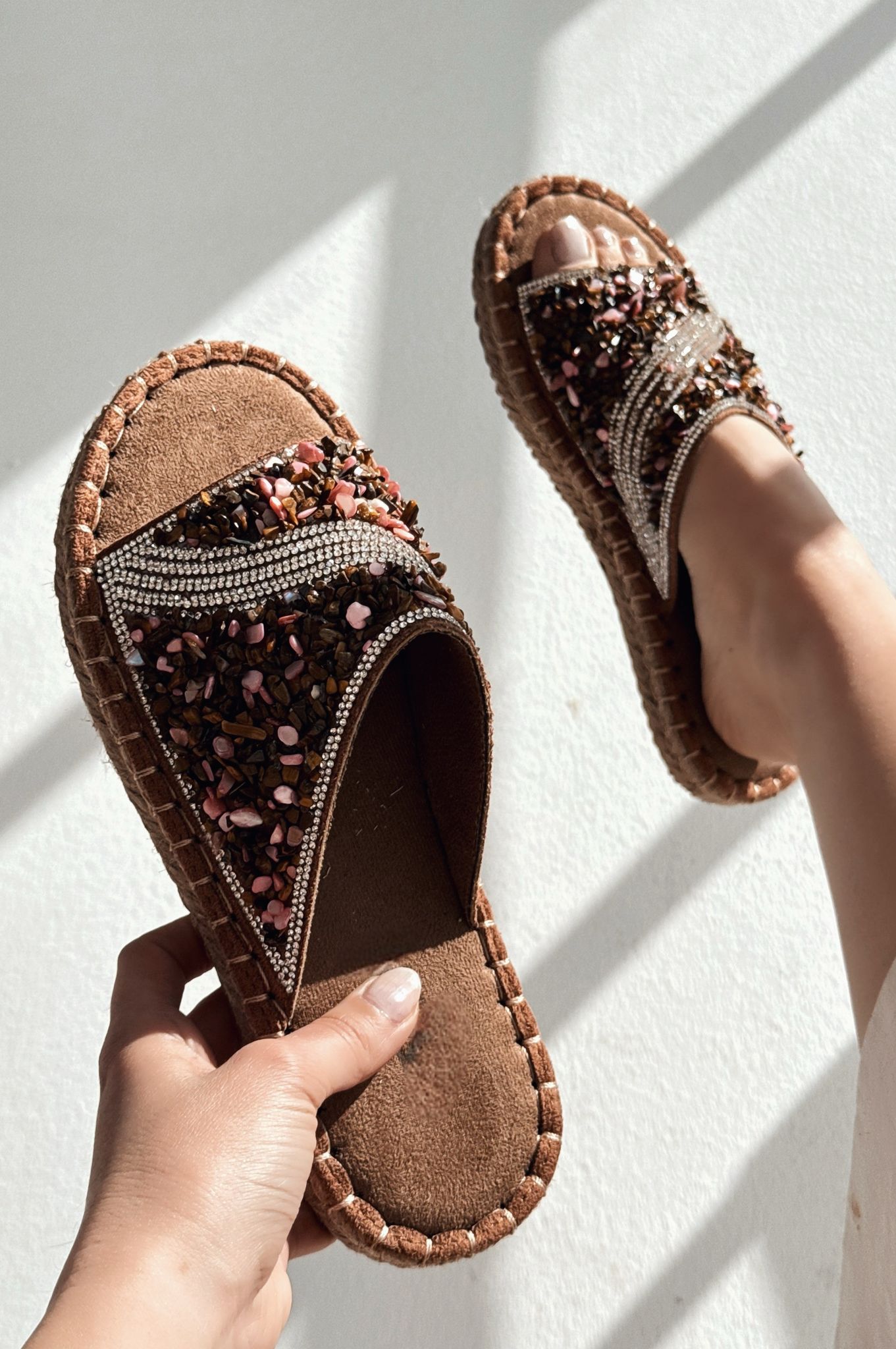 Kalwonsa Süet Bordo Taş Detaylı Kadın Terlik - ILOVESHOES
