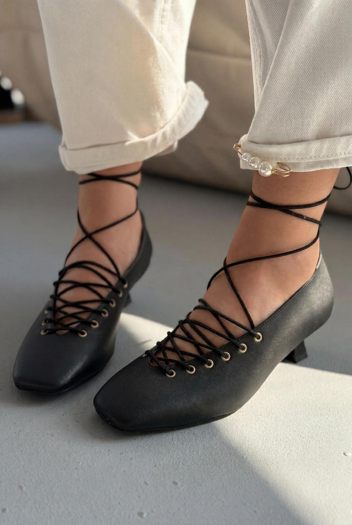 Sernis Siyah Mat Deri Kadın Topuklu Ayakkabı - ILOVESHOES