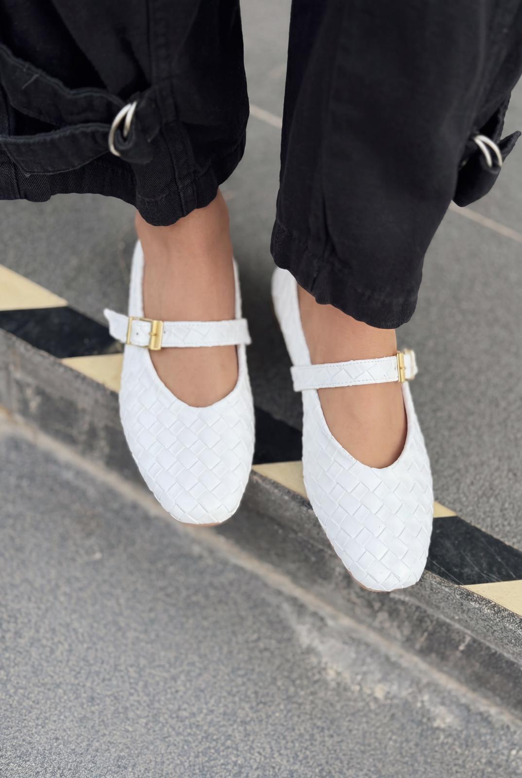 Vespera Kadın Babet Beyaz Mat Deri - ILOVESHOES
