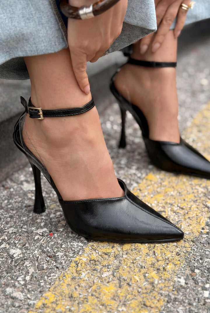 Rovire Siyah Kırışık Deri Kadın Stiletto - ILOVESHOES
