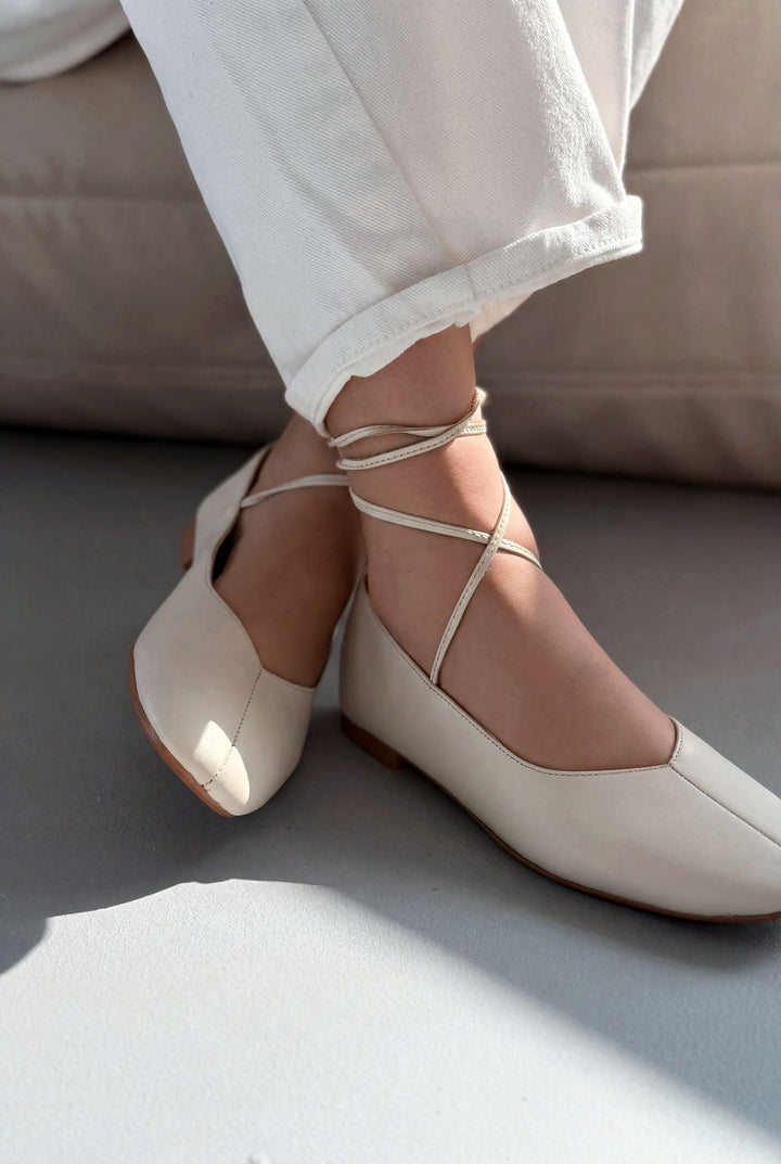 Morven Hakiki Deri Bej Kadın Babet - ILOVESHOES
