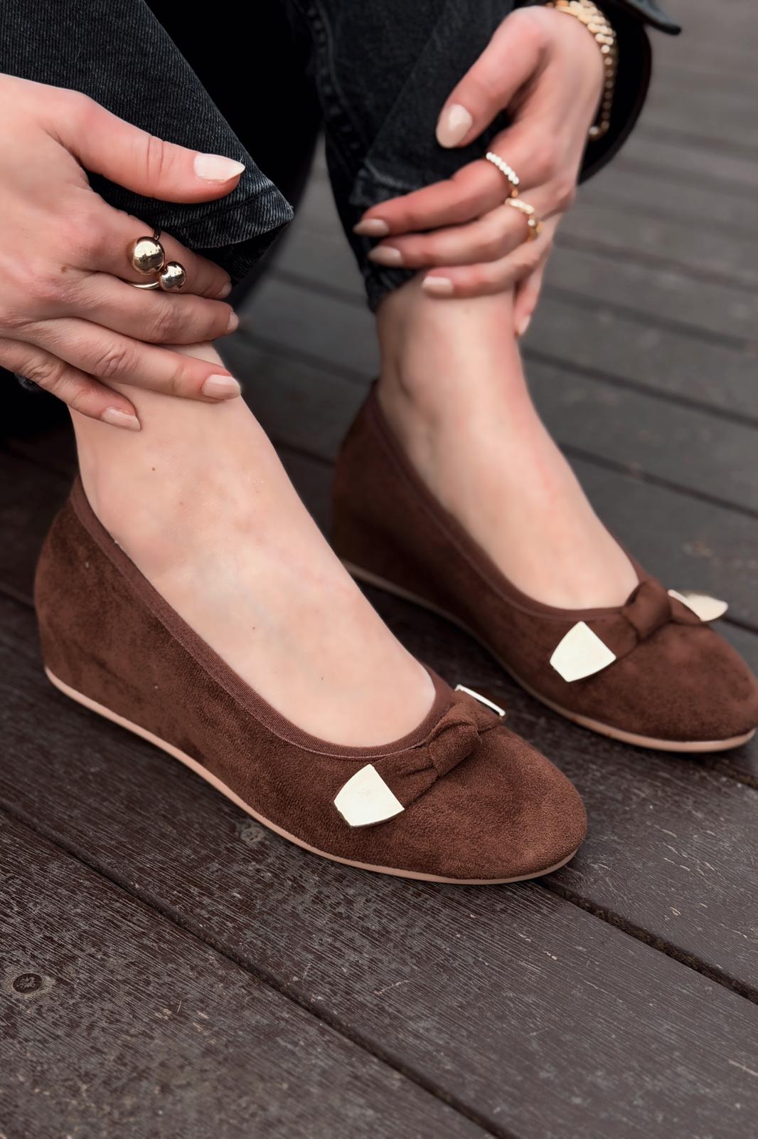 Orphel Kadın Babet Acıkahve Süet Dolgu Topuklu - ILOVESHOES