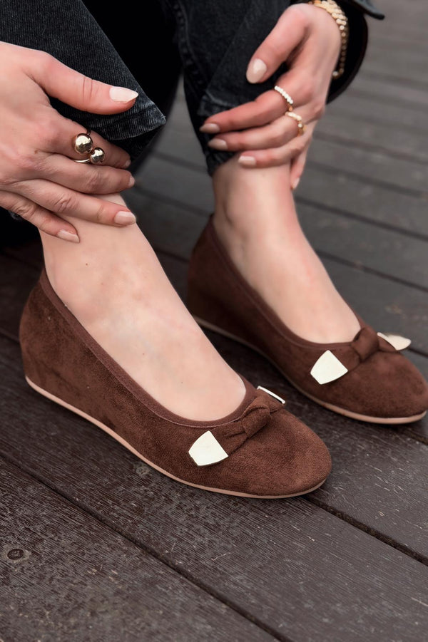 Orphel Kadın Babet Acıkahve Süet Dolgu Topuklu - ILOVESHOES