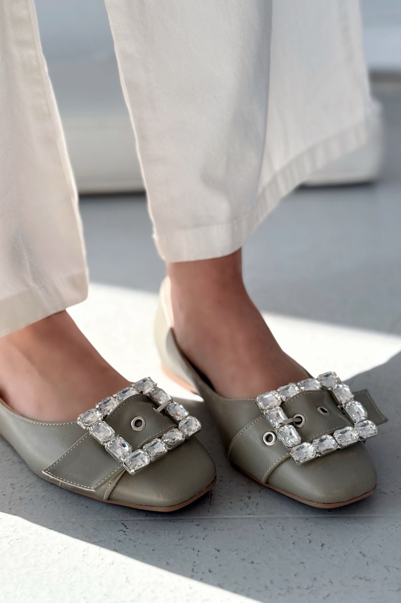 Woned Mat Deri Su Yeşili Taş Detaylı Kadın Babet - ILOVESHOES