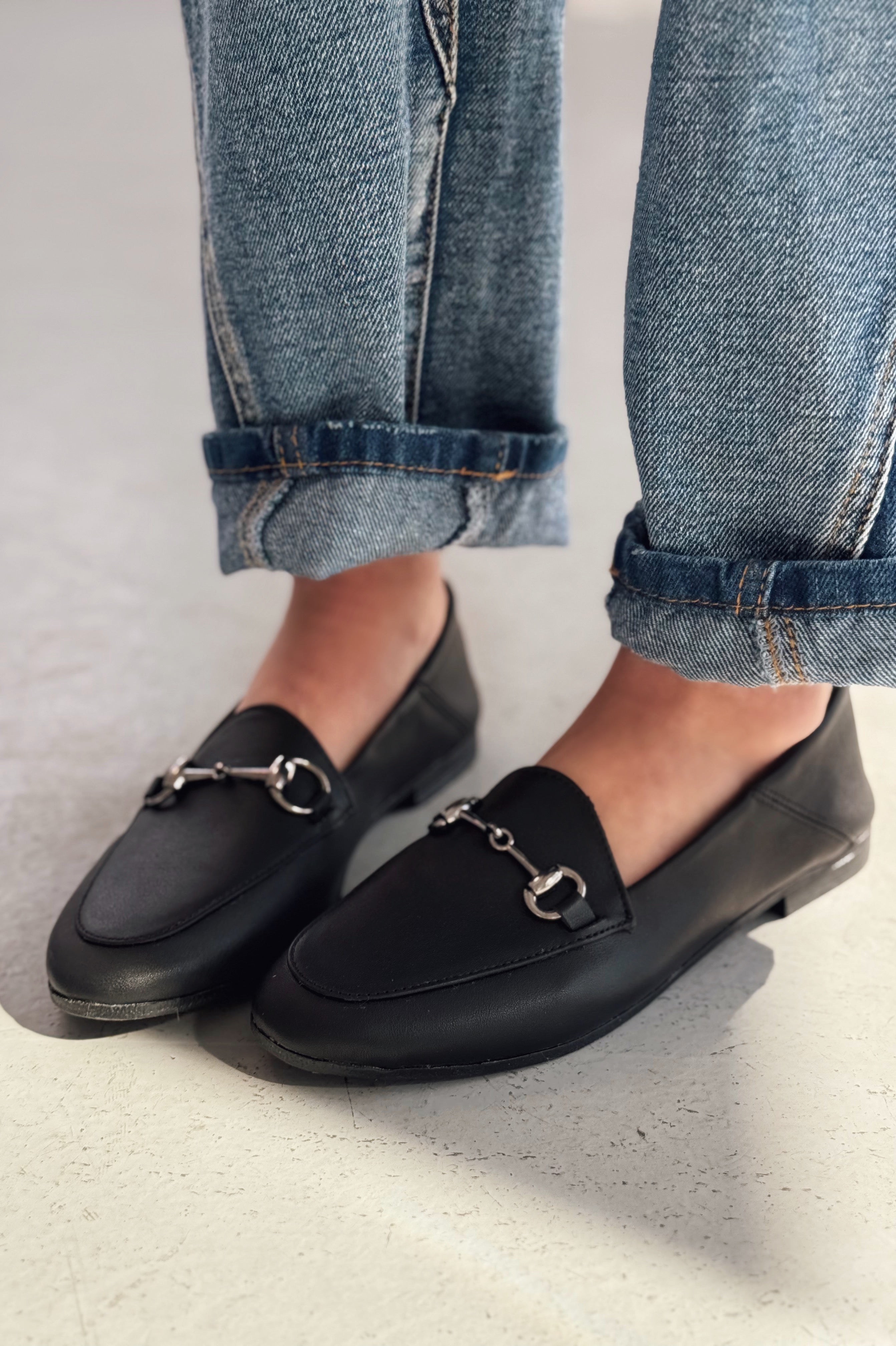 Palvora Hakiki Deri Toka Detaylı Kadın Loafer Siyah