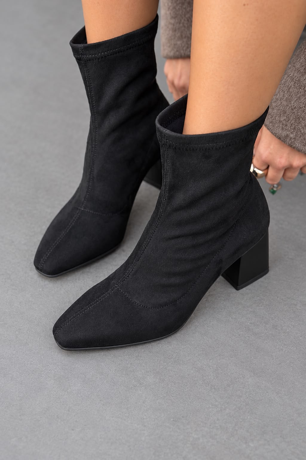 Delsia Siyah Süet Kadın Streç Bot - ILOVESHOES