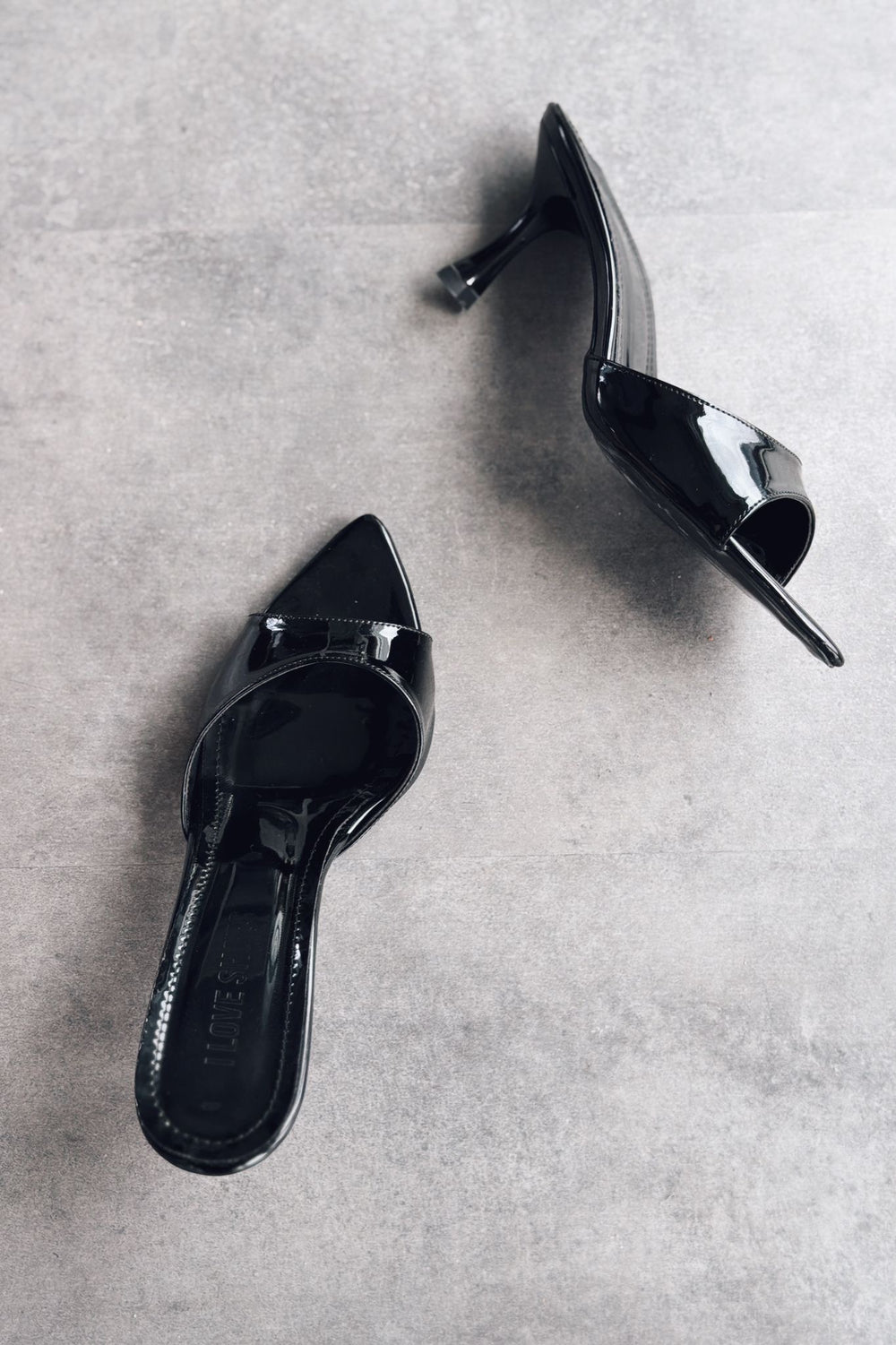 Yonspe Siyah Rugan Kadın Topuklu Terlik - ILOVESHOES