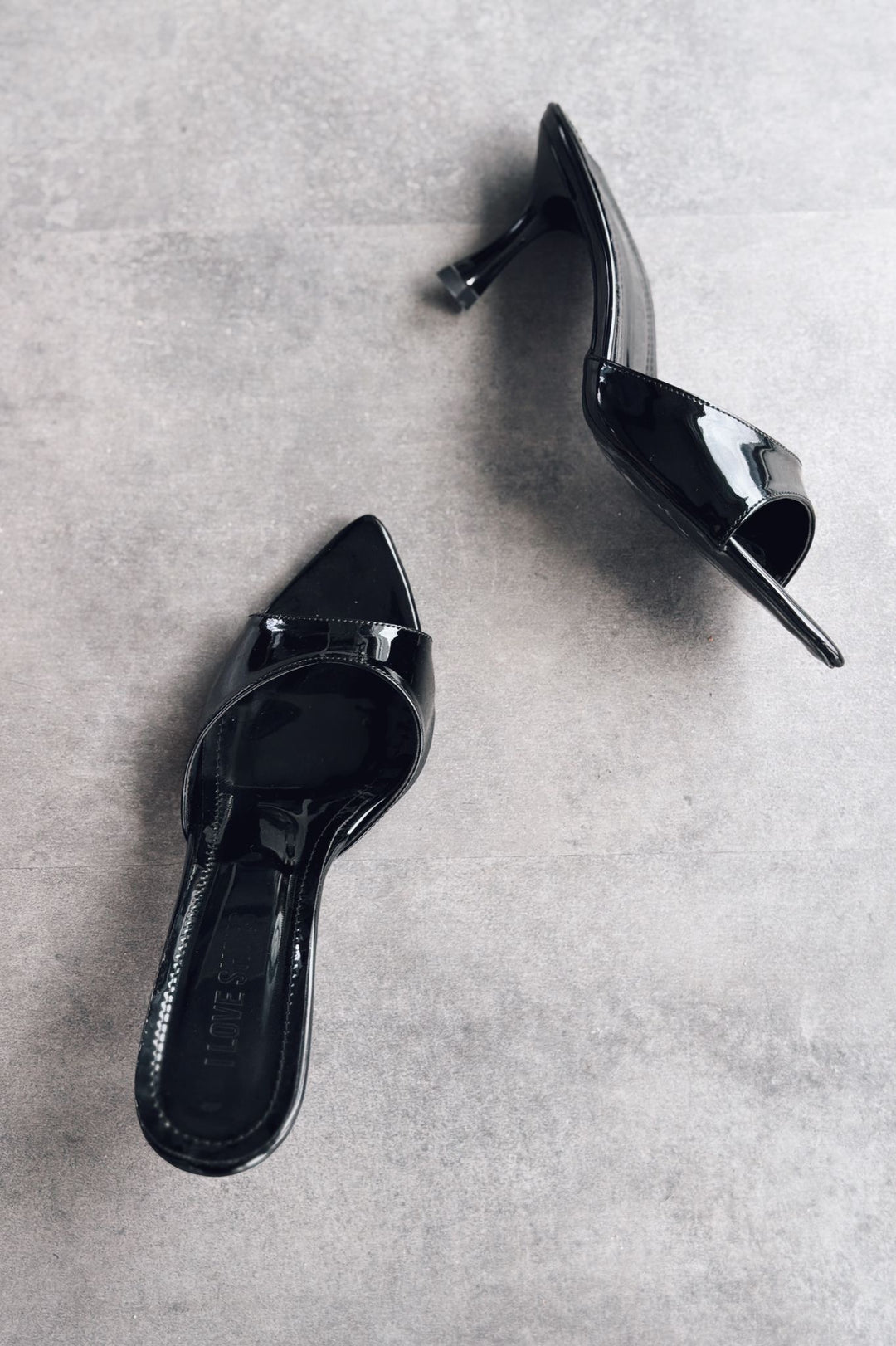 Yonspe Siyah Rugan Kadın Topuklu Terlik - ILOVESHOES
