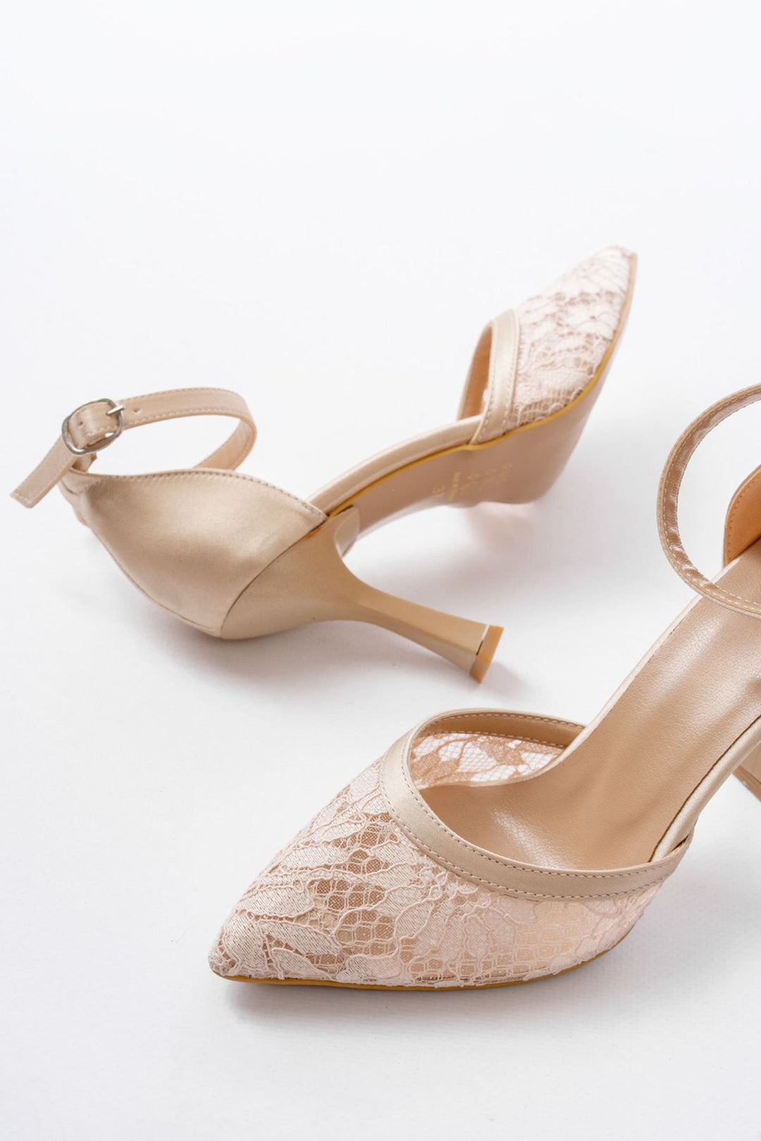 Vilsa Dantel Detaylı Bej Stiletto - ILOVESHOES