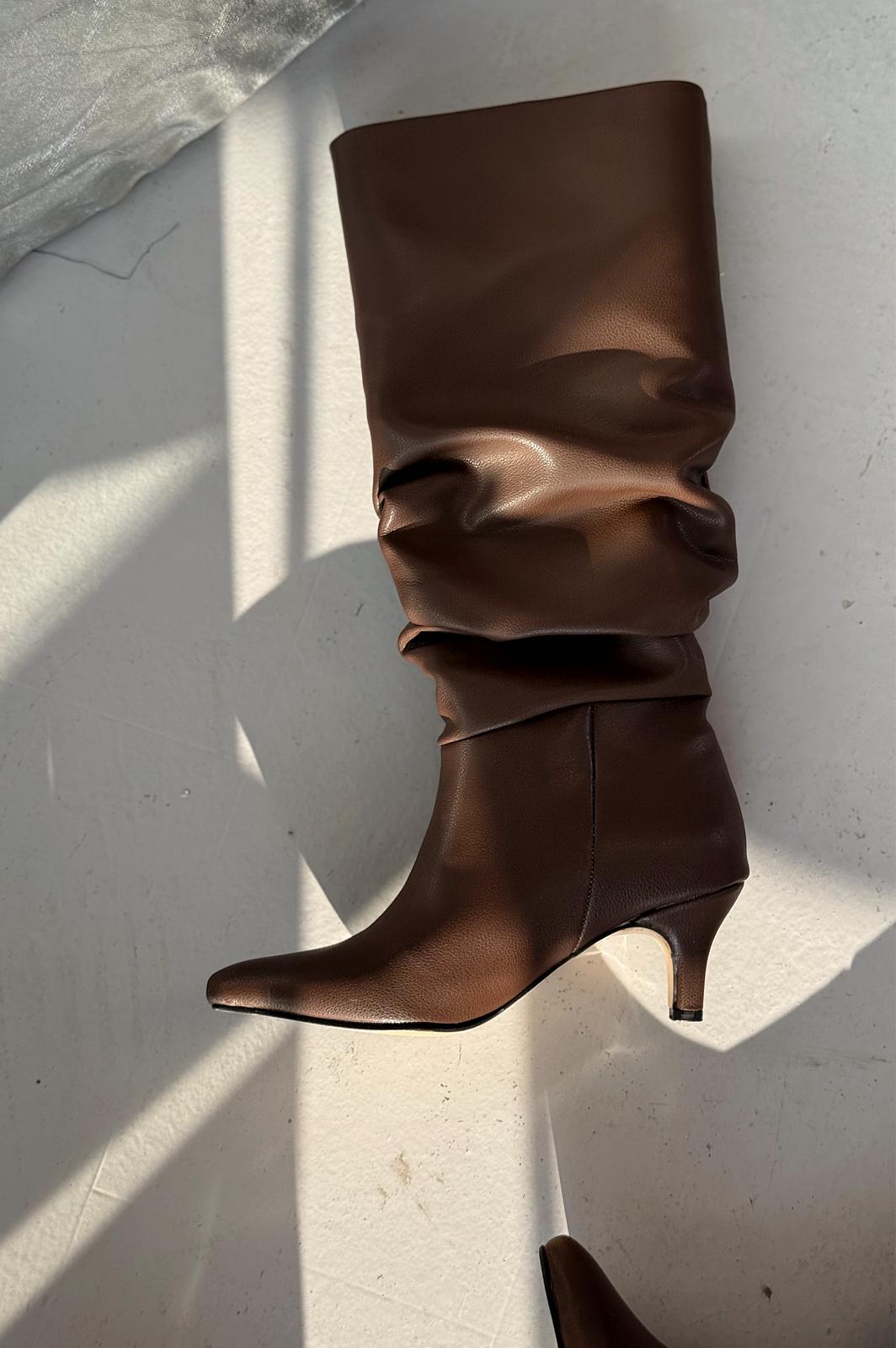 Sollet Acı Kahve İnce Topuklu Günlük Kadın Çizme - ILOVESHOES