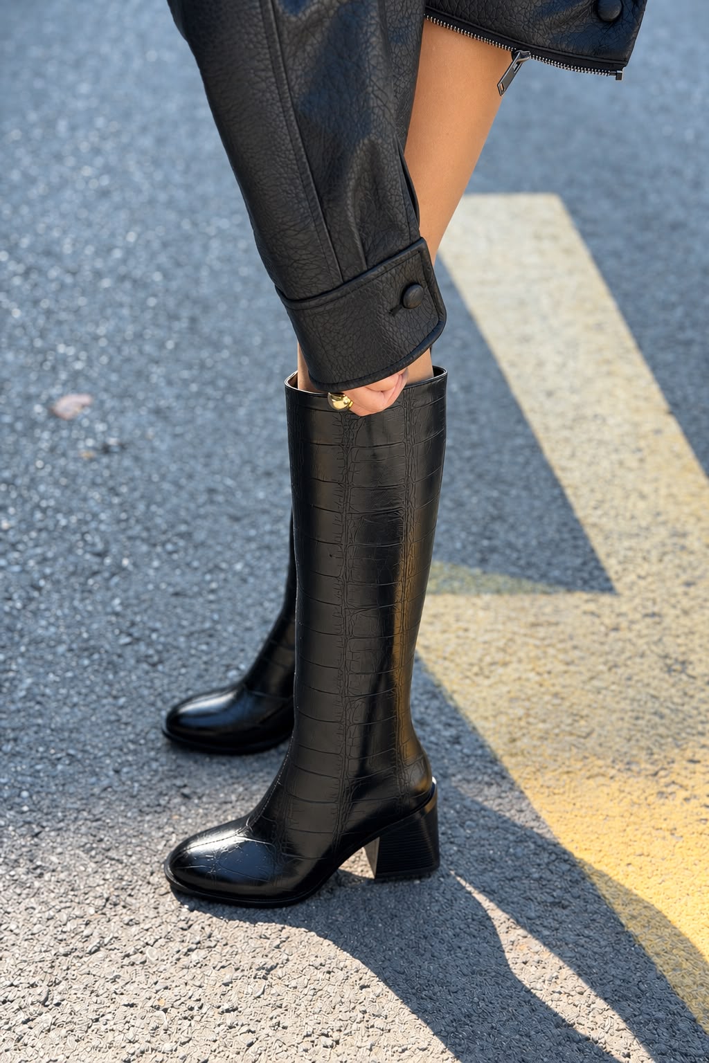 Novera Siyah Kroko Mat Deri Kadın Çizme - ILOVESHOES