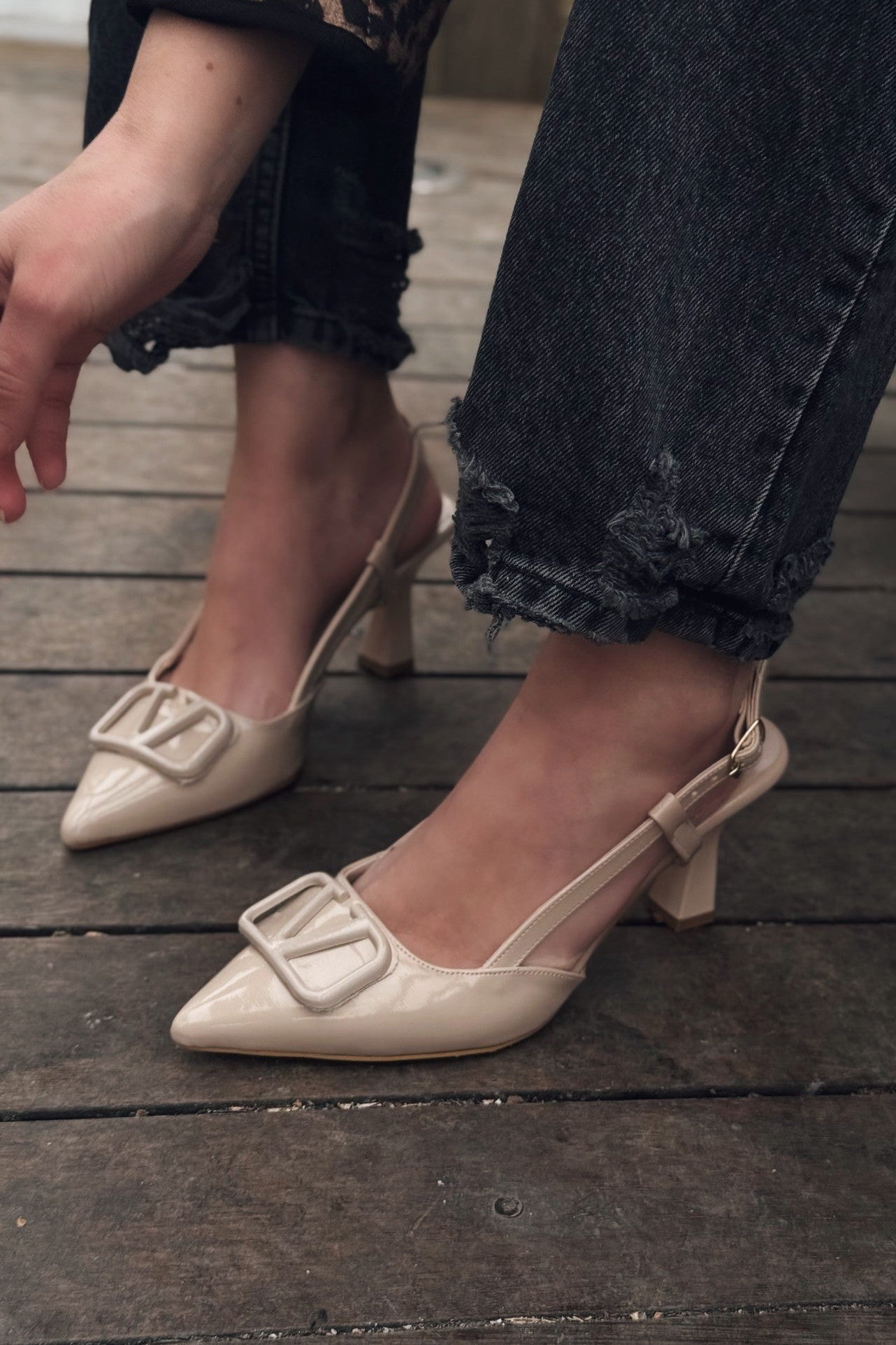 Lawixa Rugan Bej Toka Detaylı Stiletto