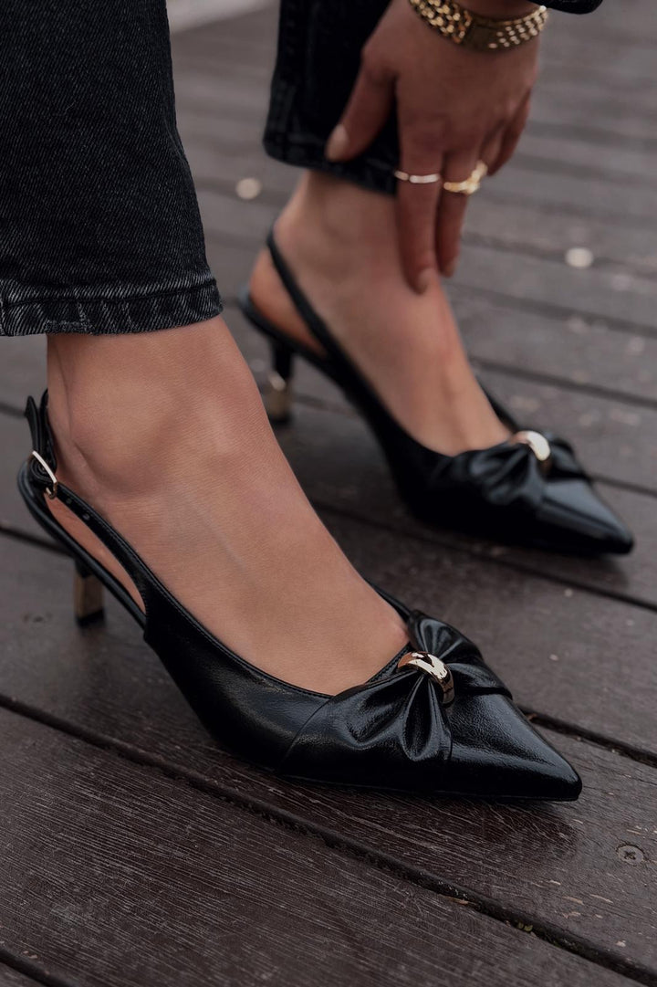 Lorvani Stiletto Siyah Mat Deri Fiyonk Detaylı - ILOVESHOES