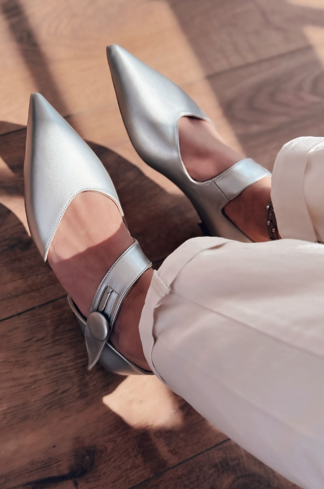 Peronsa Mat Deri Gümüş Düğme Detaylı Babet - ILOVESHOES