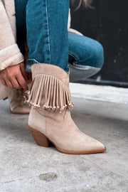 Iserne Kadın Kovboy Bot Bej Süet Püsküllü - ILOVESHOES