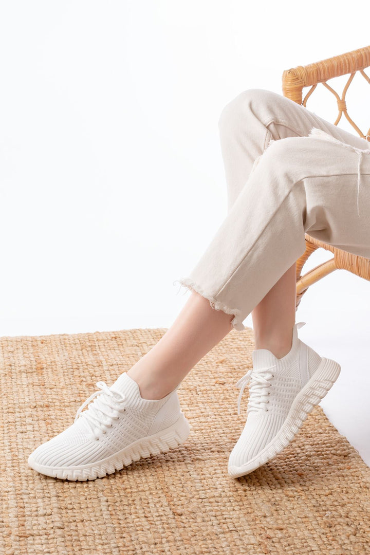 Orlian Beyaz Bağcıklı Faylon Taban Kadın Spor Ayakkabı