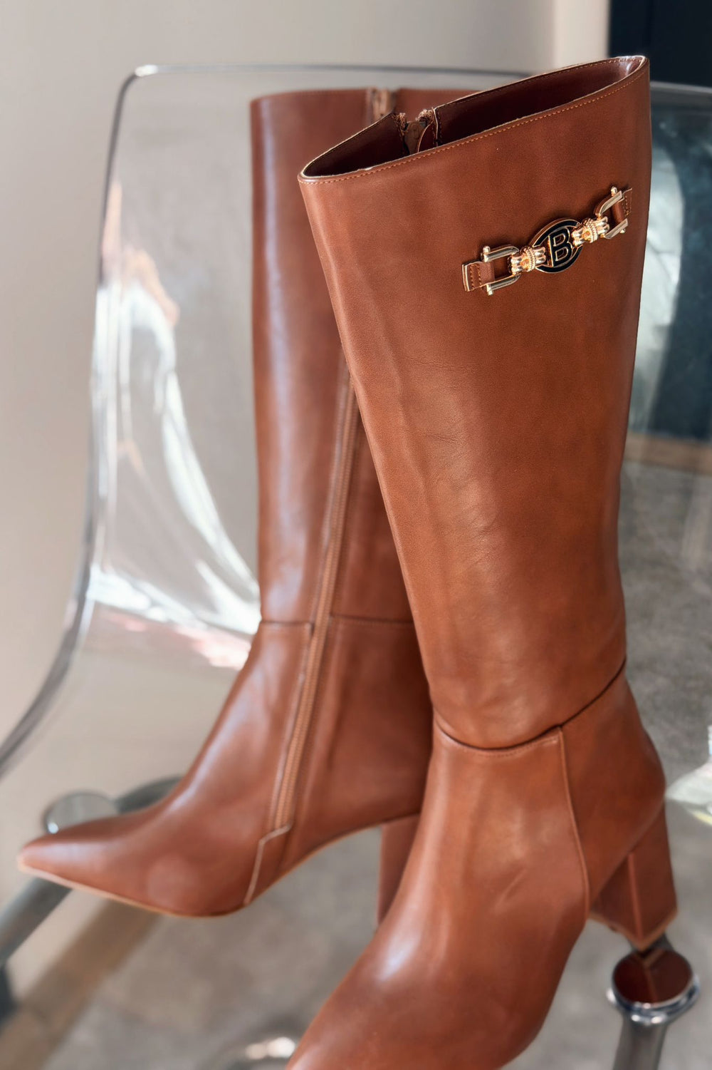 Vivennet Mat Deri Kalın Topuklu Fermuarlı Toka Detaylı Taba Kadın Çizme - ILOVESHOES