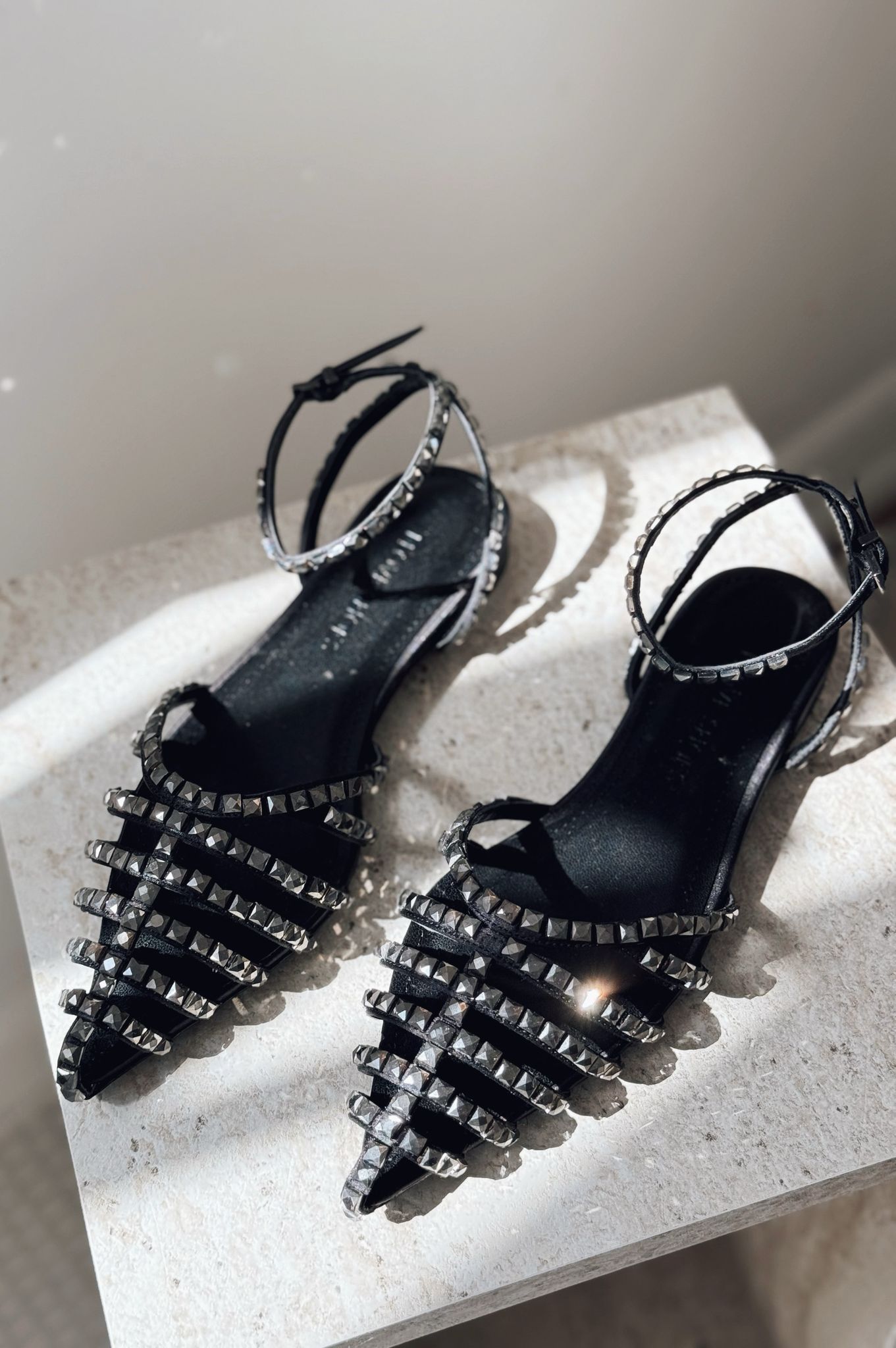 Xomira Siyah Bant Detaylı Kadın Babet - ILOVESHOES