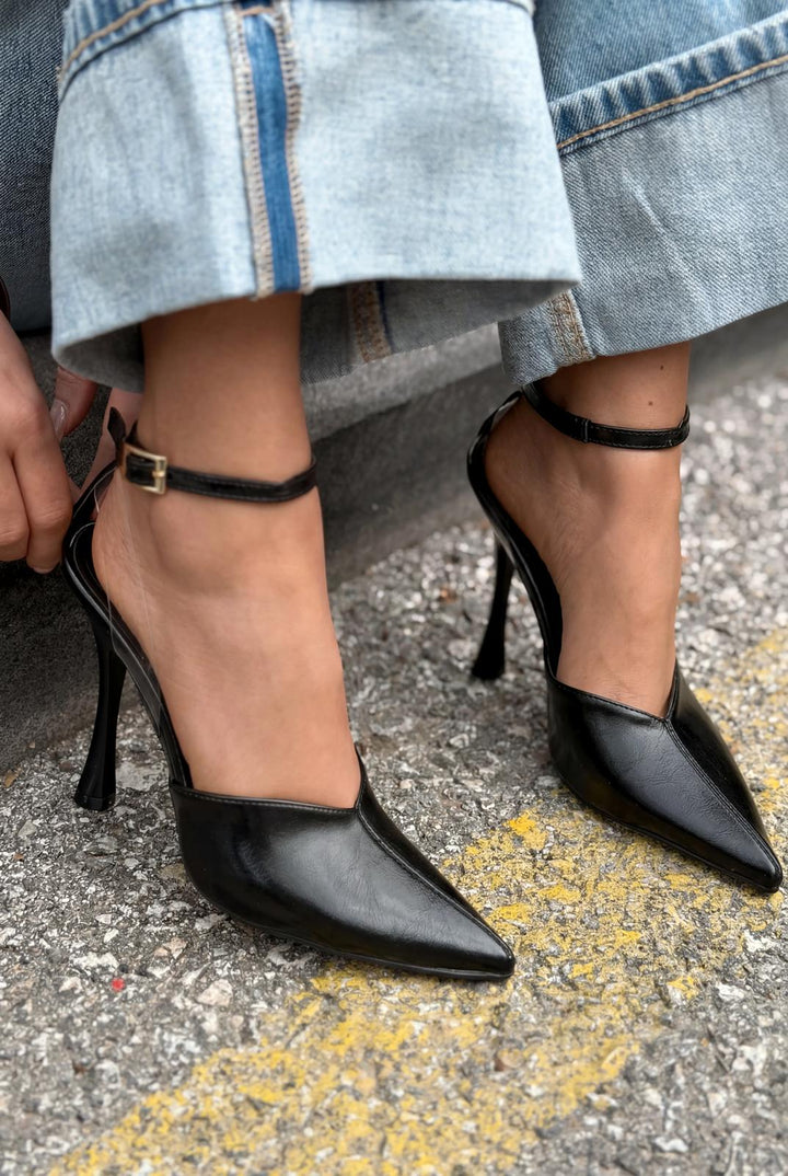 Rovire Siyah Kırışık Deri Kadın Stiletto - ILOVESHOES