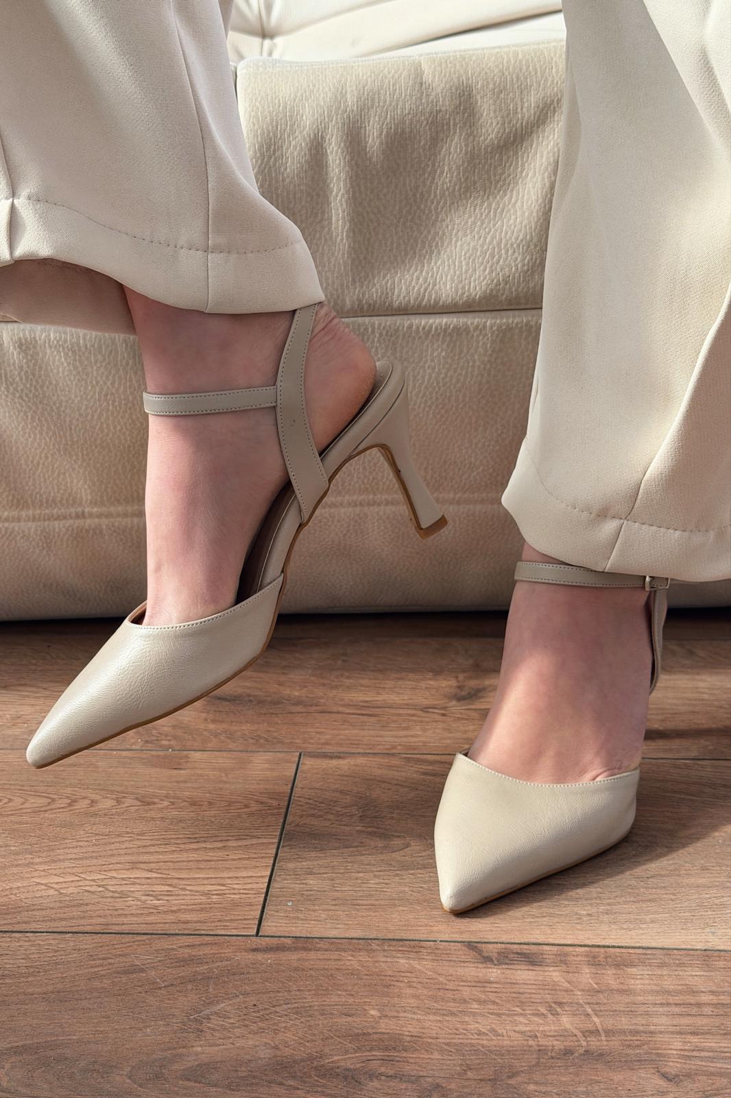 Beloria Stiletto Bej Mat Deri - ILOVESHOES