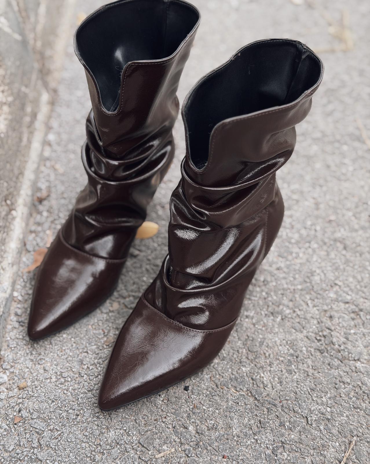 Corlin Kadın Topuklu Körüklü Bot Acıkahve Kırışık Rugan - ILOVESHOES