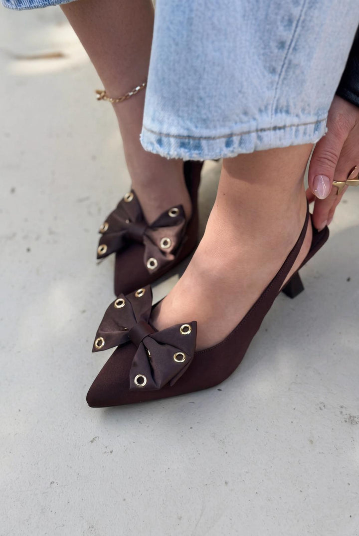 Delvonis Stiletto Acıkahve Saten Fiyonk Detaylı - ILOVESHOES
