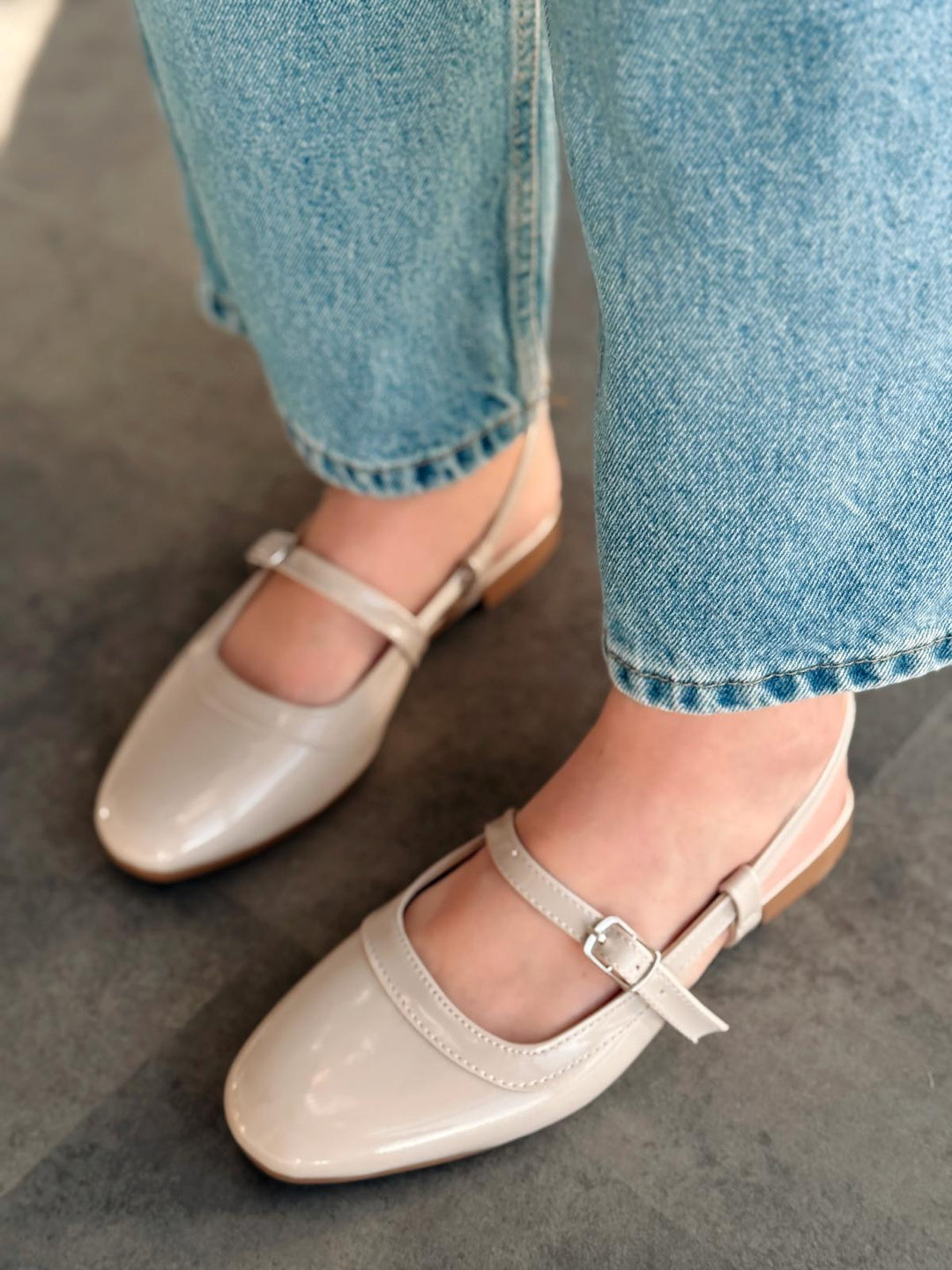 Minor Rugan Bej Bant Detaylı Mary Jane - ILOVESHOES