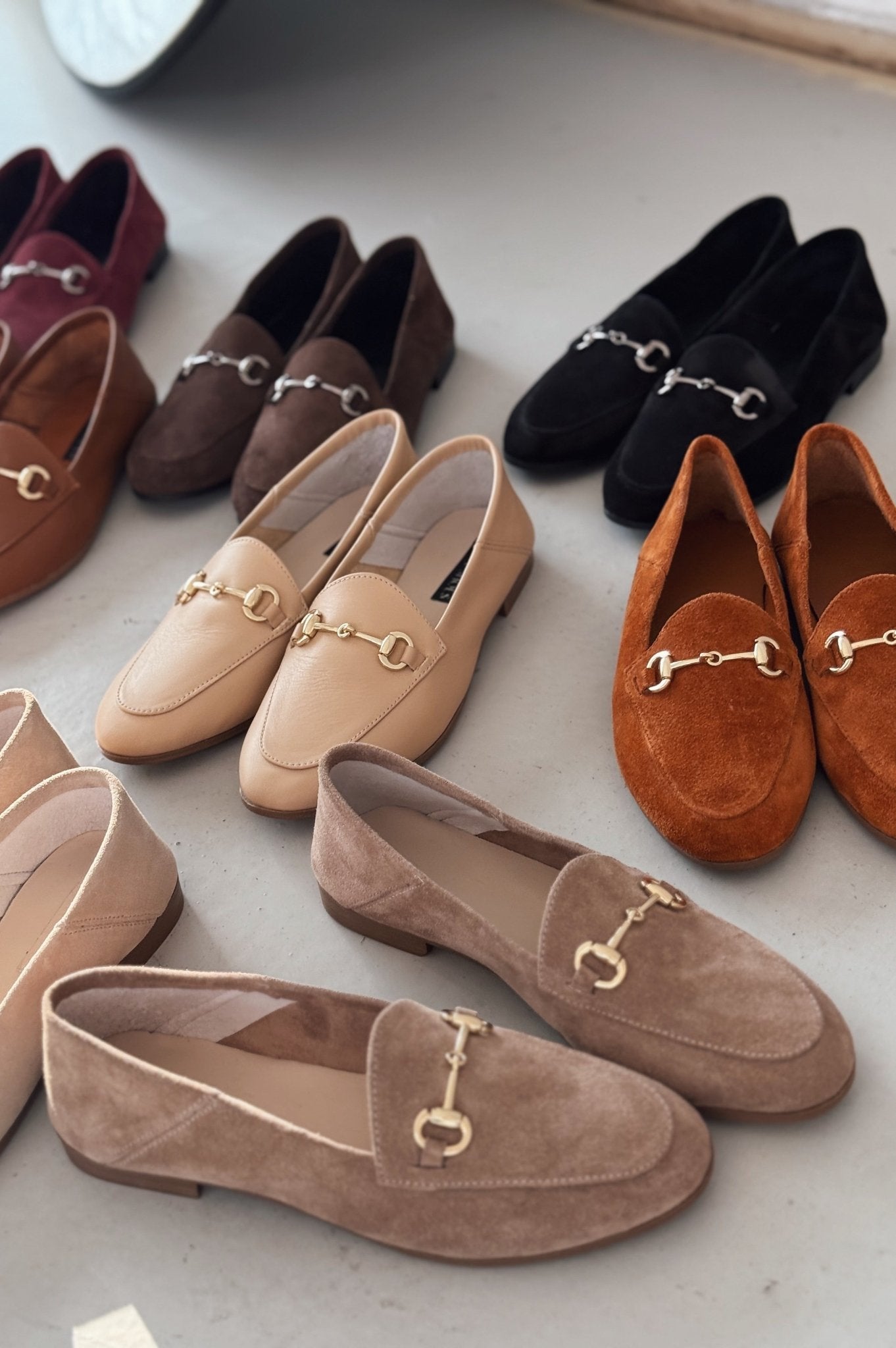 Palvora Hakiki Süet Toka Detaylı Kadın Loafer Kahverengi - ILOVESHOES