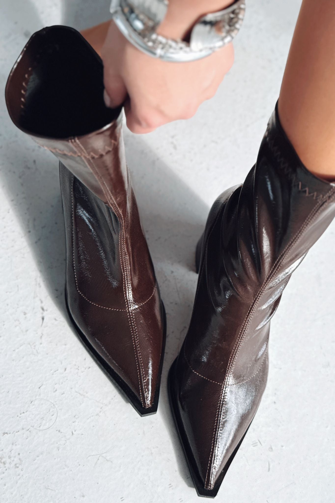 Caryne Kadın Topuklu Streç Bot Acıkahve Rugan - ILOVESHOES