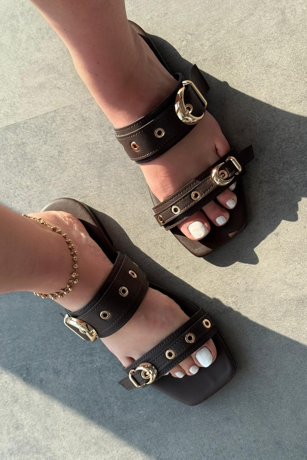 Sylem Mat Deri Acıkahve Toka Detaylı Düz Kadın Terlik - ILOVESHOES