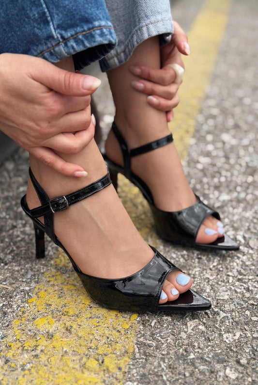Ardor Topuklu Sandalet Siyah Rugan - ILOVESHOES