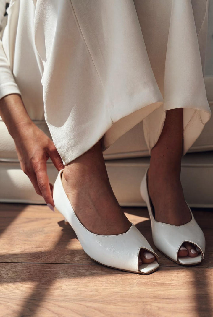 Norvion Hakiki Deri Beyaz Kırışık Rugan Kadın Topuklu Ayakkabı - ILOVESHOES