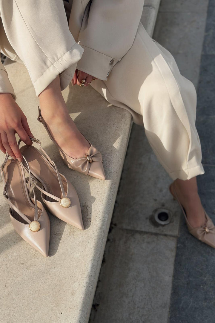 Lorvani Stiletto Nude Mat Deri Fiyonk Detaylı - ILOVESHOES