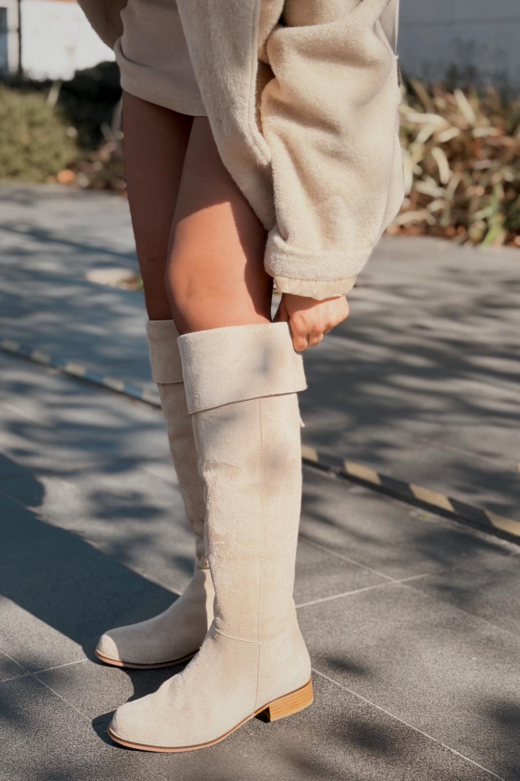 Jolvern Kadın Çizme Bej Süet Püskül Detaylı - ILOVESHOES