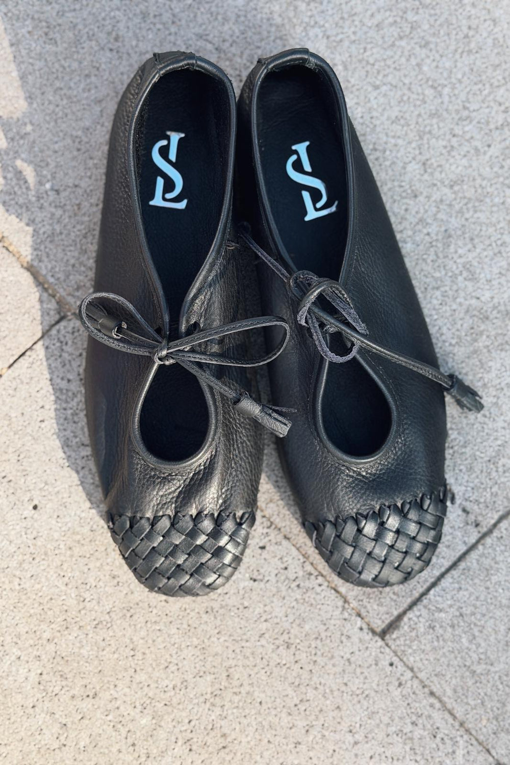 Talorin Hakiki Deri Kadın Bağcıklı Babet Siyah - ILOVESHOES