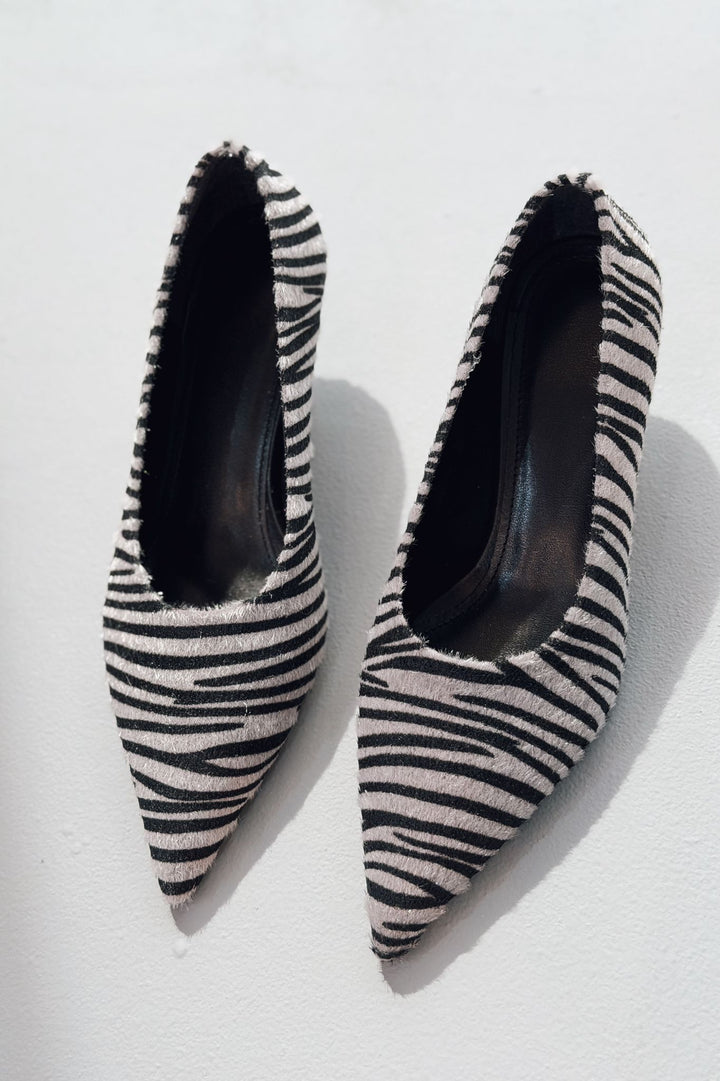 Molven Stiletto Gri Tay Tüyü - ILOVESHOES