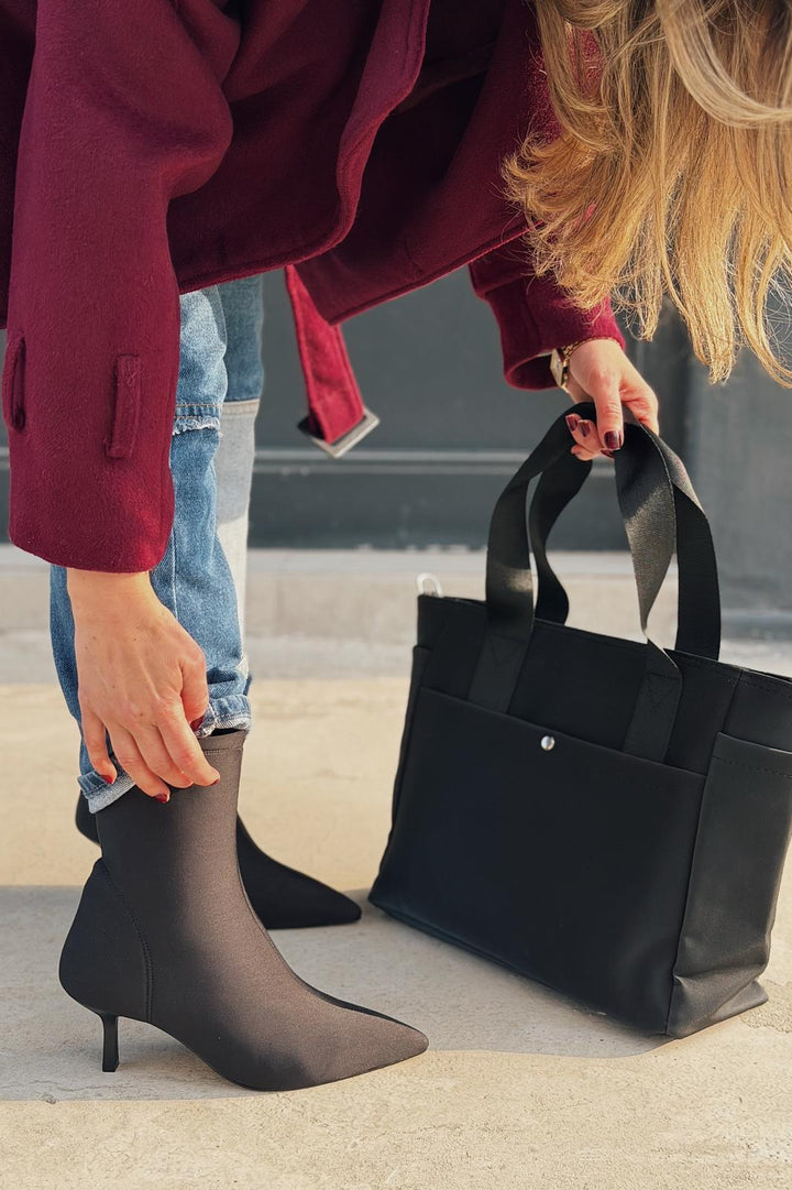 Esmera Omuz Çantası Siyah Mat Deri - ILOVESHOES