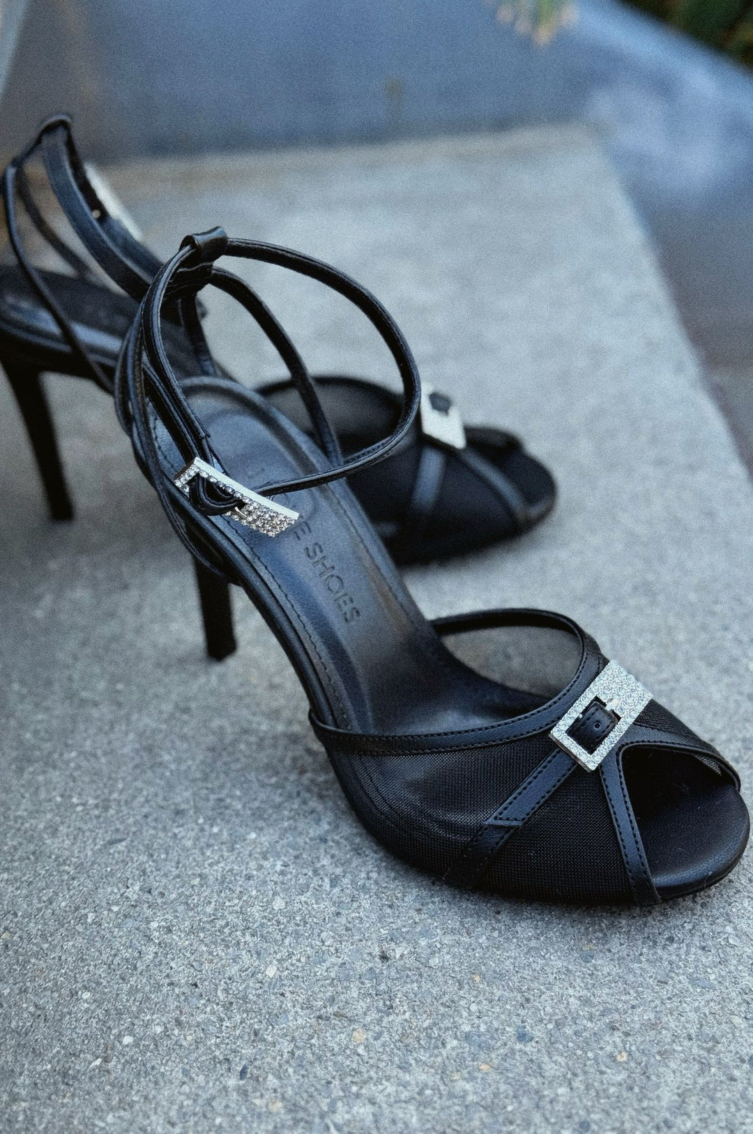 Rendasa Mat Siyah Toka Detaylı Topuklu Ayakkabı - ILOVESHOES