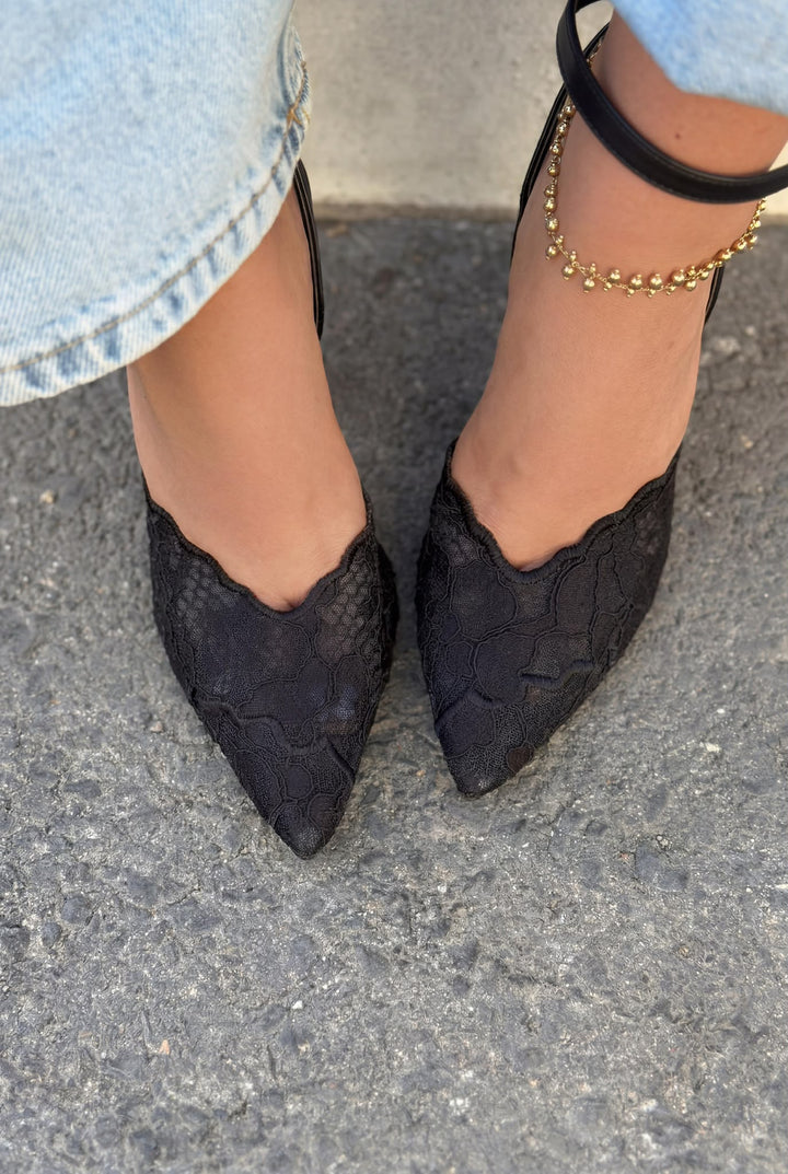 Moryna Siyah Dantel Kadın Stiletto