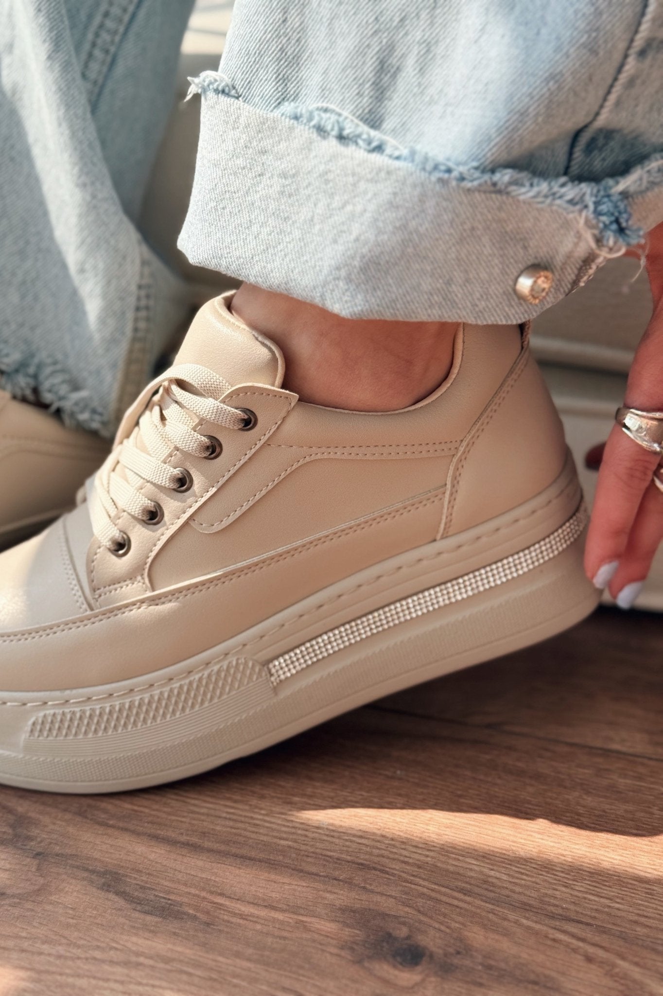 Yovira Nude Bağcıklı Taban Taş Aksesuarlı Günlük Spor Ayakkabı - ILOVESHOES