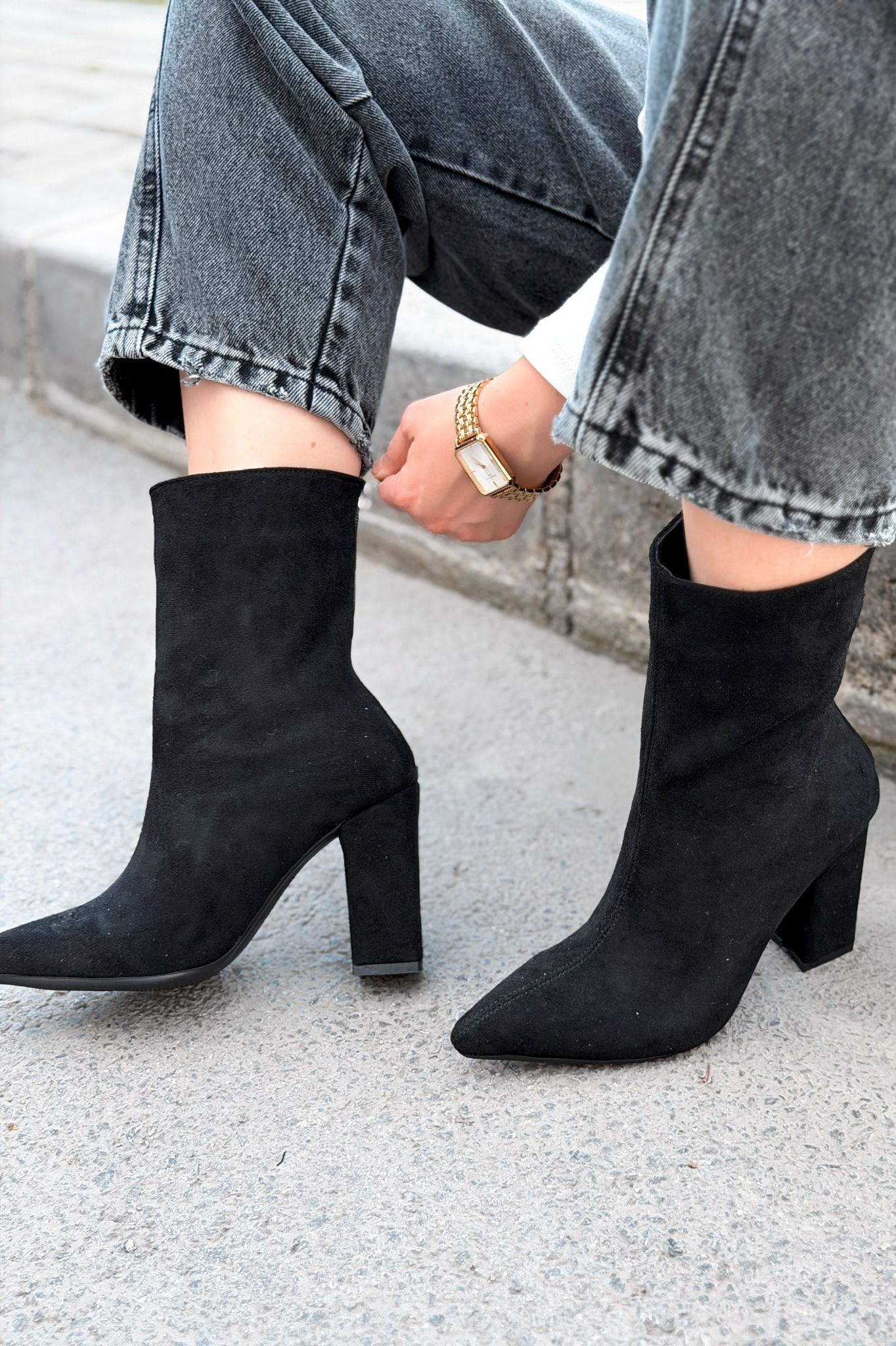 Lior Topuklu Kadın Bot Siyah Süet - ILOVESHOES