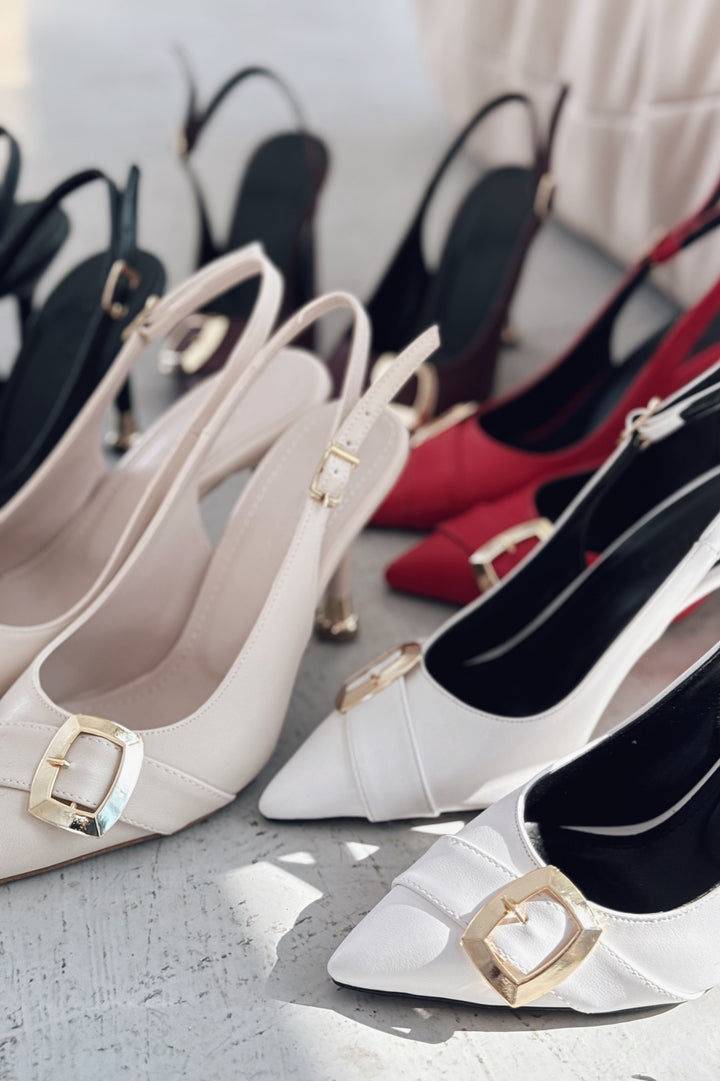 Solitre Toka Detaylı Yüksek Topuklu Beyaz Stiletto