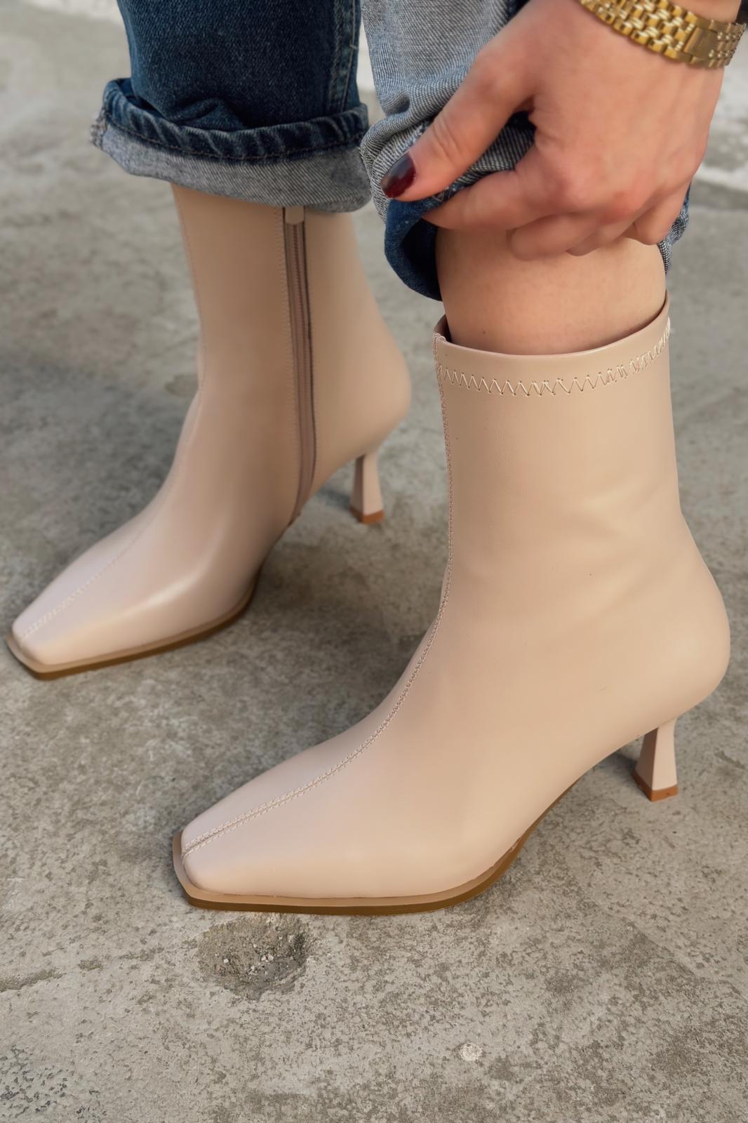 Alderie Kadın Topuklu Bot Bej Mat Deri - ILOVESHOES