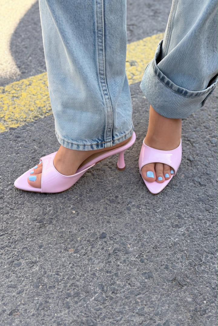 Yonspe Pembe Rugan Kadın Topuklu Terlik