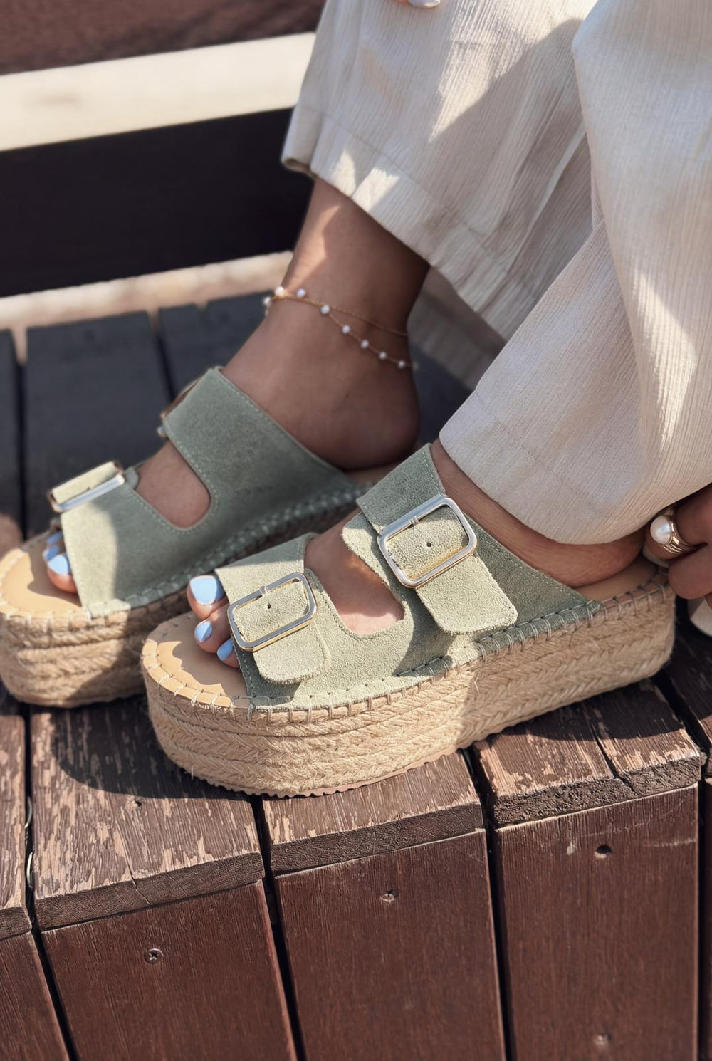 Serinel Yeşil Hakiki Süet Kadın Dolgu Topuklu Terlik - ILOVESHOES
