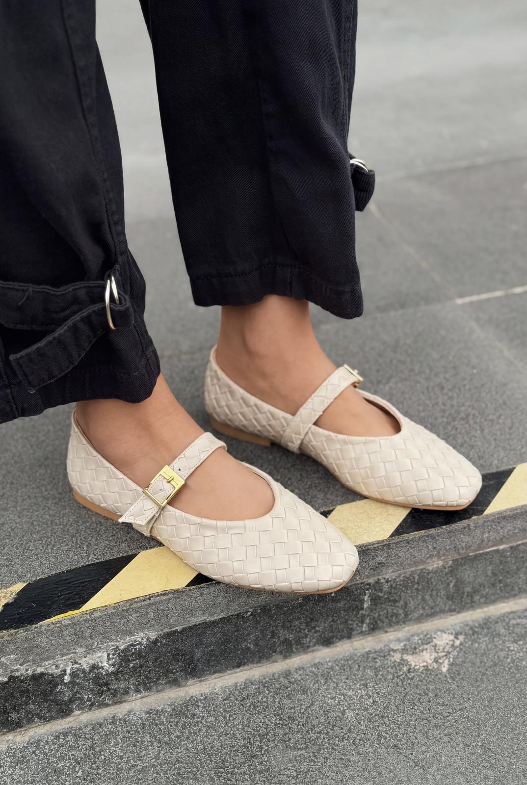 Vespera Kadın Babet Bej Mat Deri - ILOVESHOES