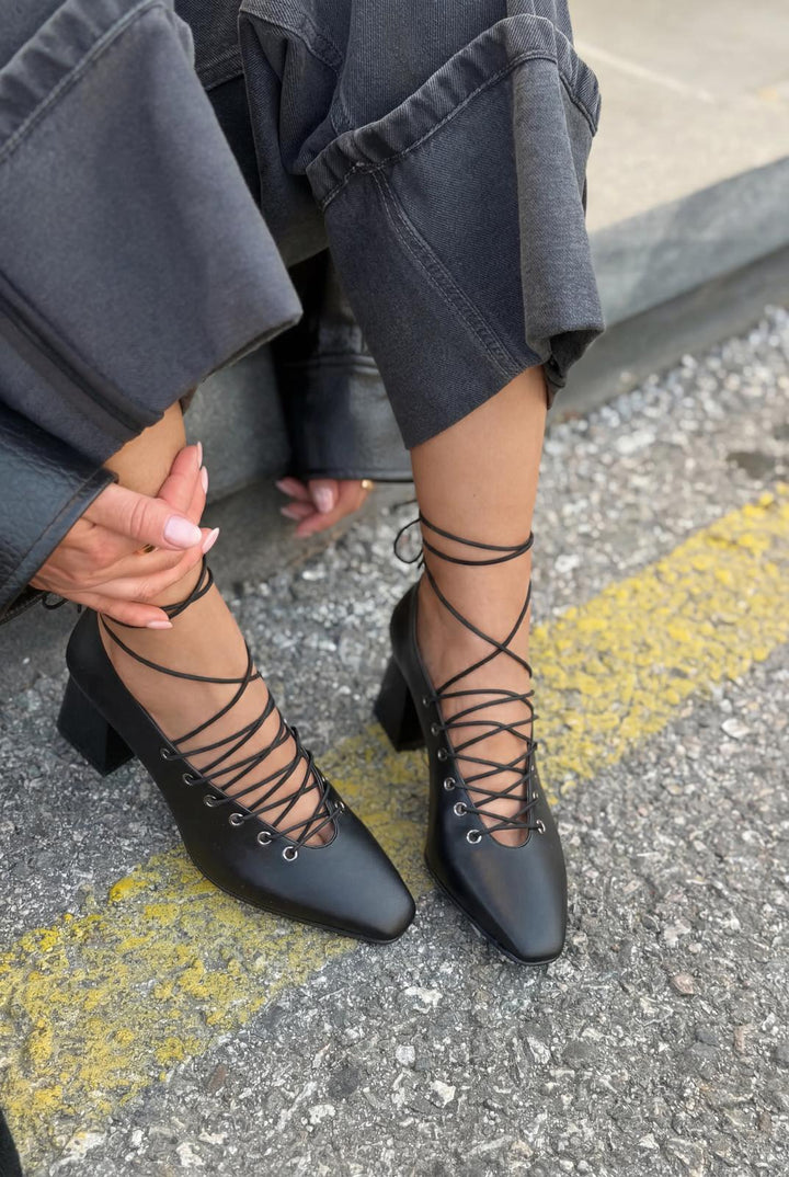 Temora Topuklu Ayakkabı Siyah Mat Deri - ILOVESHOES